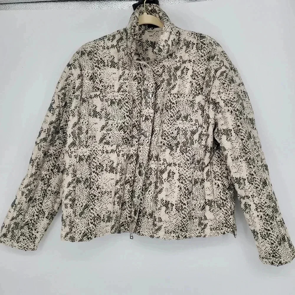 Atm Animal print feather down boxy puffer jacket size Medium - Picture 2 of 12